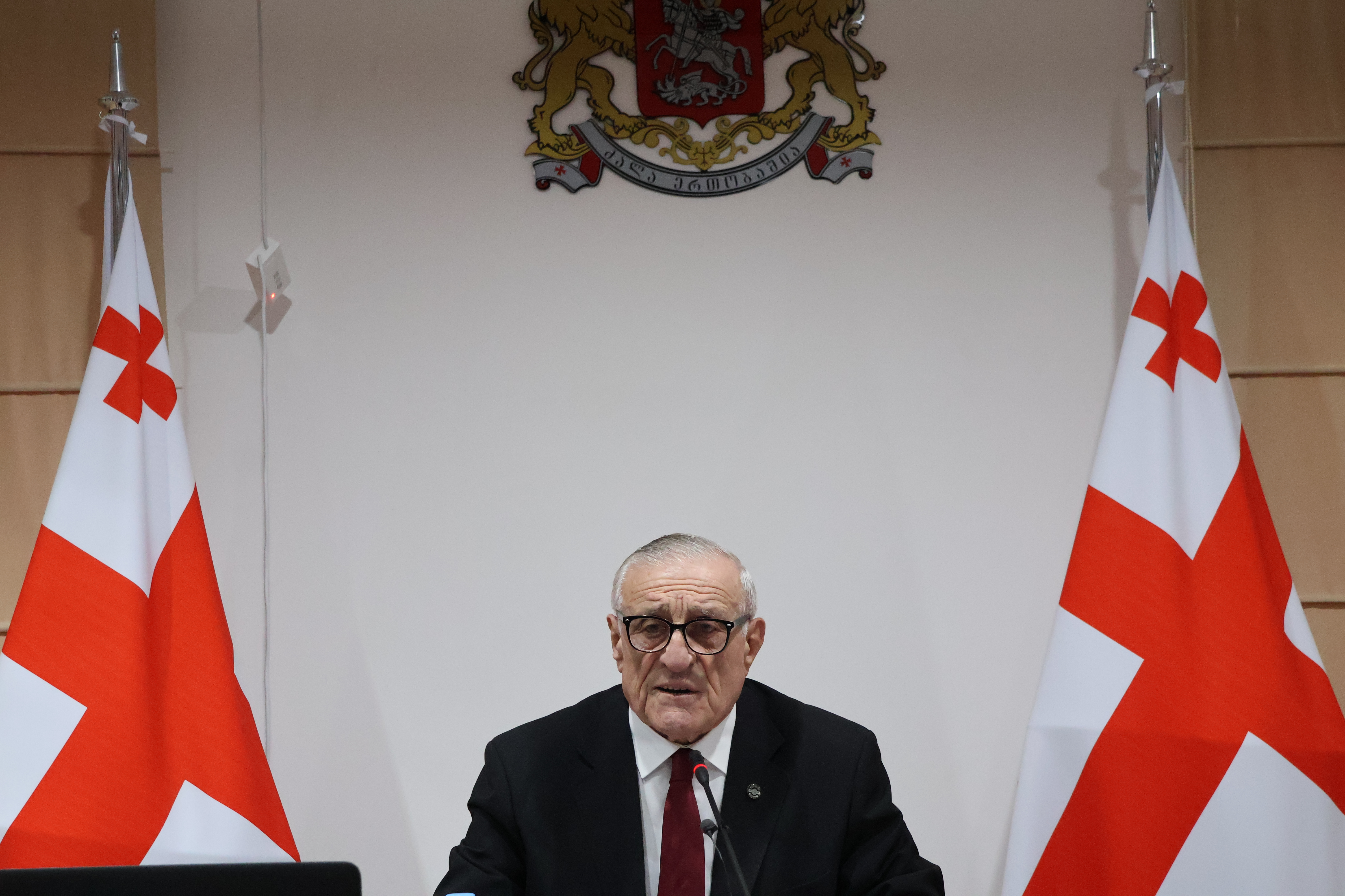 უმაღლესი საბჭოს კომიტეტების ერთობლივი სხდომა