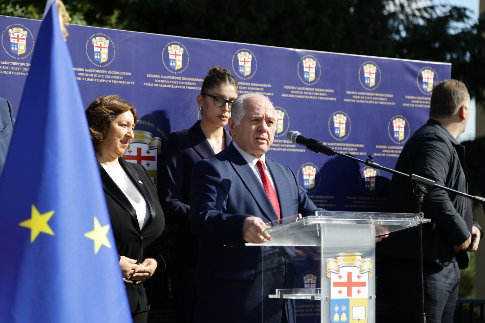 ჯემალ გამახარია სოხუმის სახელმწიფო უნივერსიტეტში სასწავლო წლის დაწყებისადმი მიძღვნილ საზეიმო ღონისძიებას დაესწრო