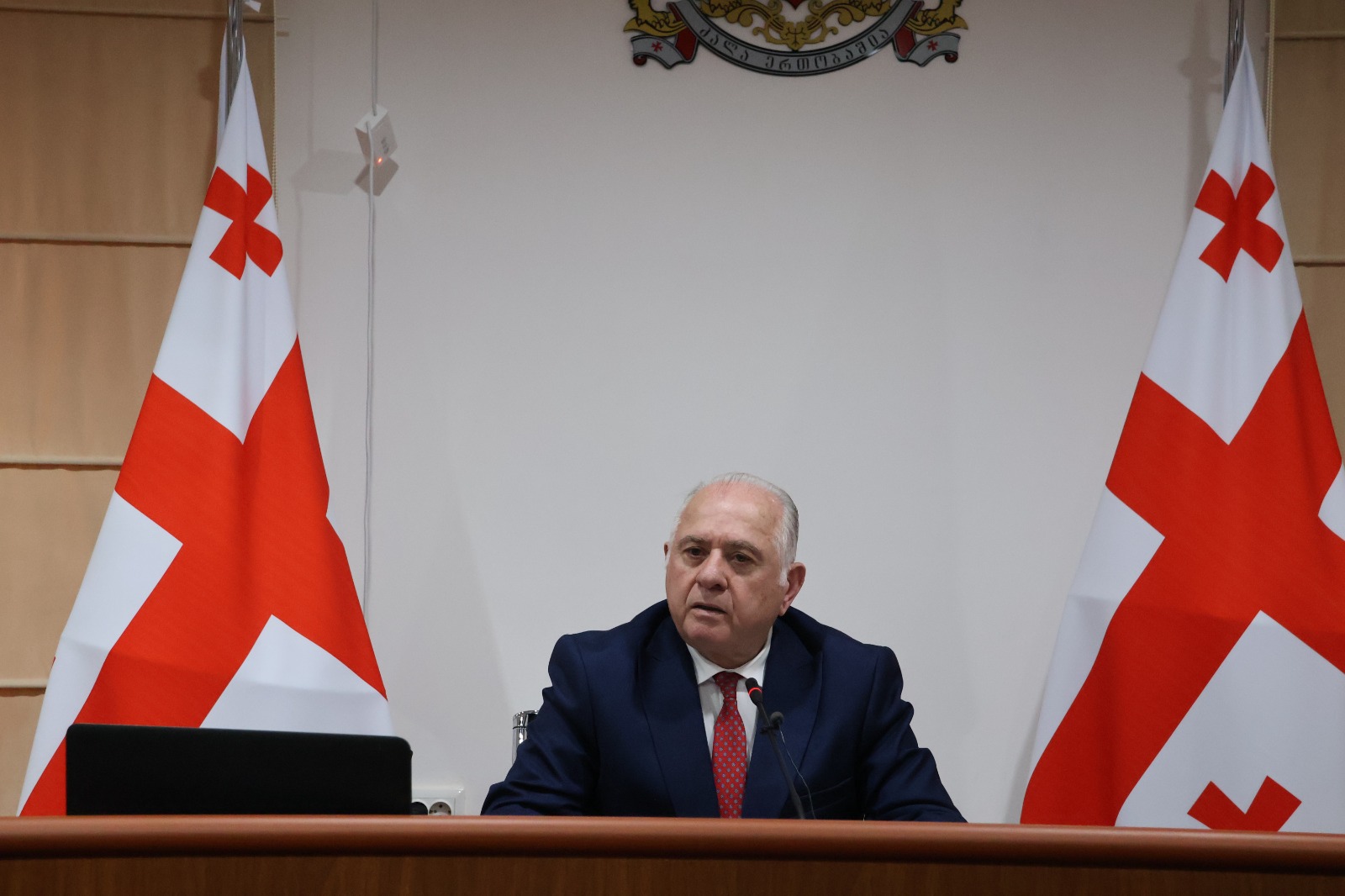 უმაღლესი საბჭოს პრეზიდიუმის სხდომა ჩატარდა