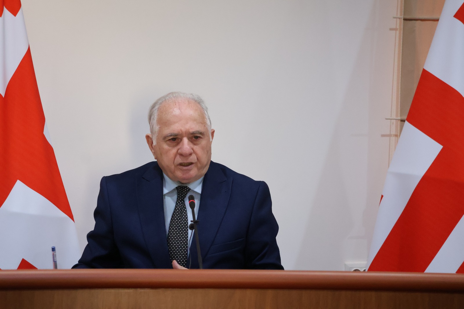 უმაღლესი საბჭოს სესიაზე 2025 წლის რესპუბლიკურ ბიუჯეტში შესატან ცვლილებებზე იმსჯელეს