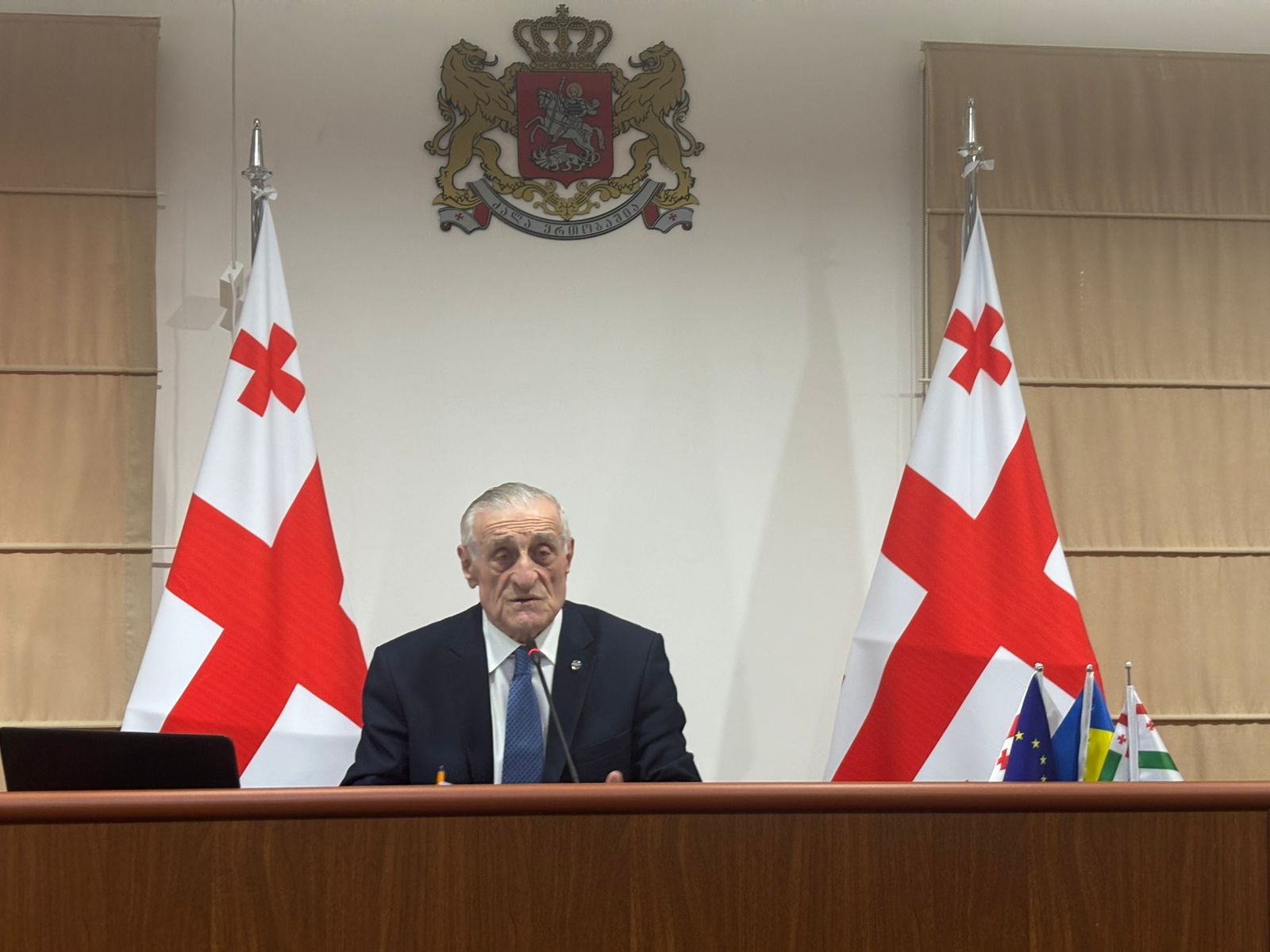 კომიტეტების ერთობლივი სხდომა