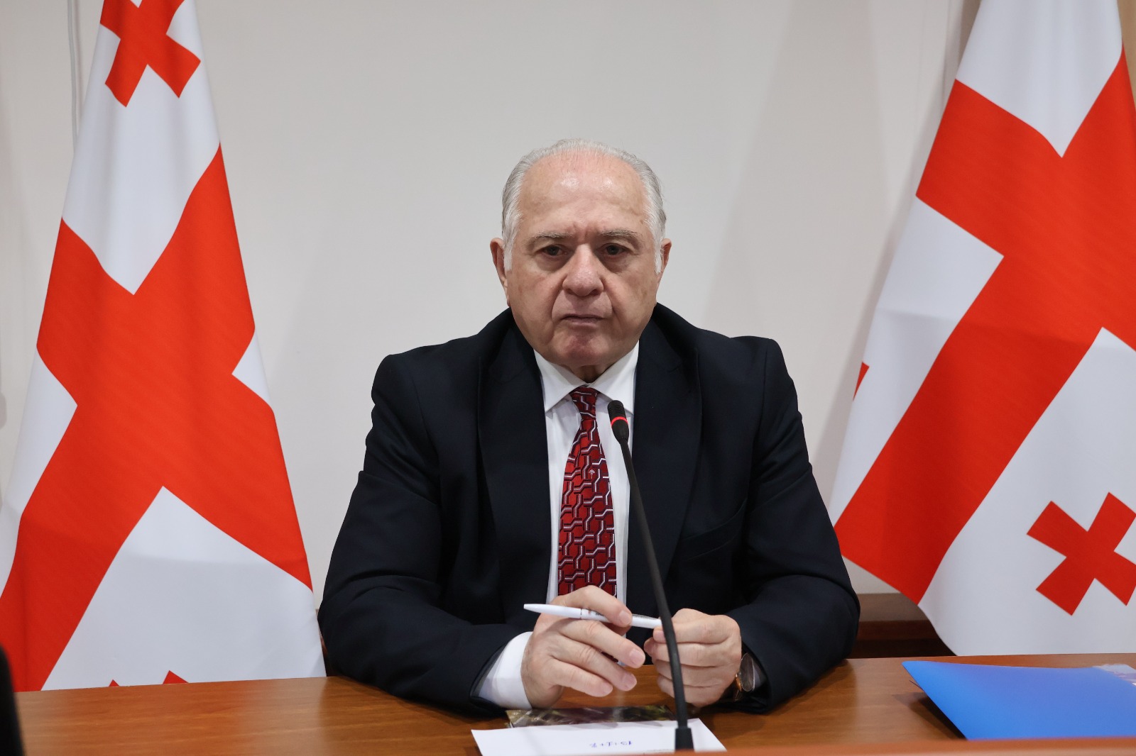 პრეზიდიუმის და სესიის სხდომებზე საფინანსო-საბიუჯეტო კომიტეტის მიერ 2025 წელს გაწეული საქმიანობა განიხილეს