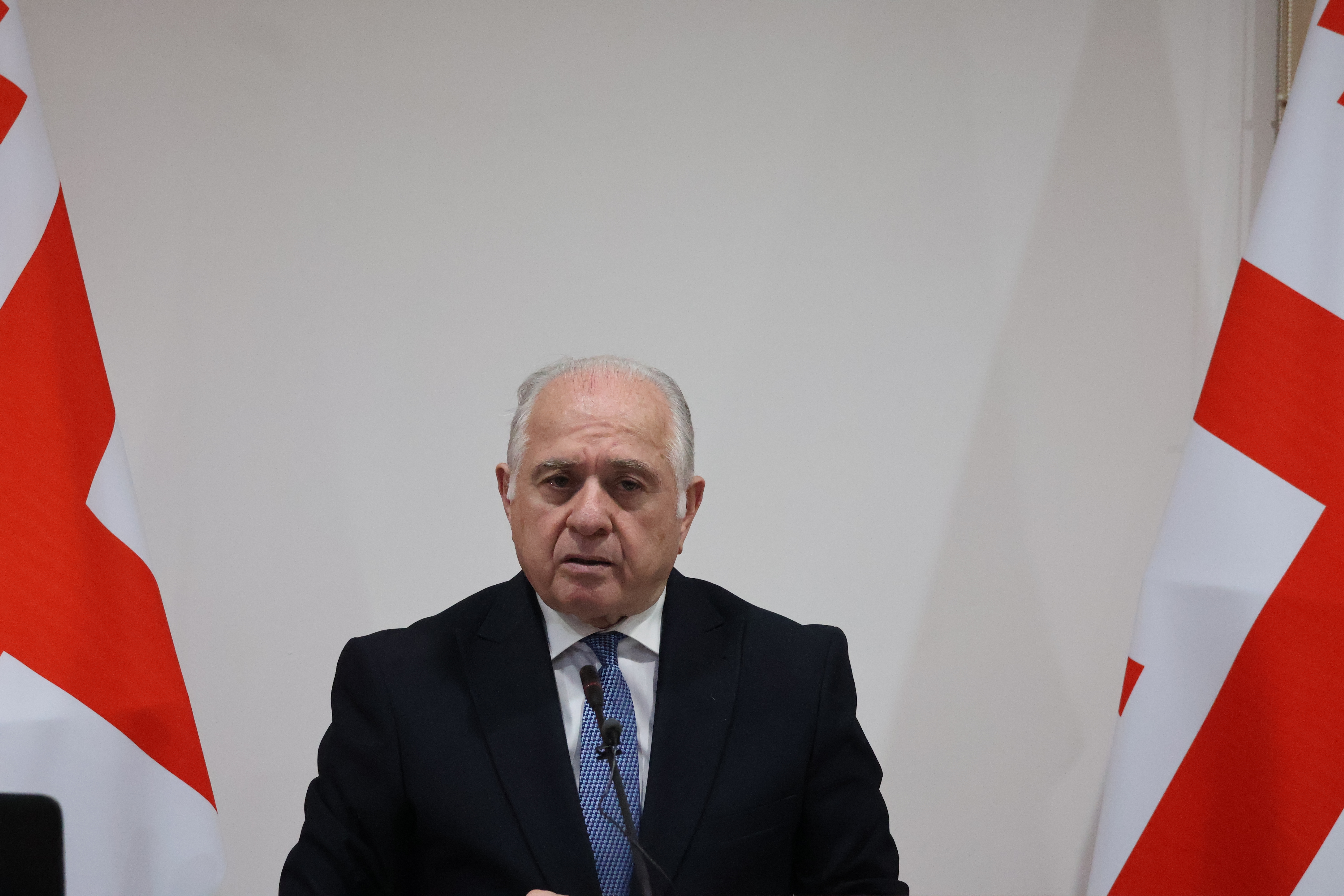 აფხაზეთის მთავრობის თავმჯდომარე გიორგი ჯინჭარაძე სამთავრობო პროგრამის შესრულების მიმდინარეობის შესახებ ყოველწლიური მოხსენებით წარსდგა