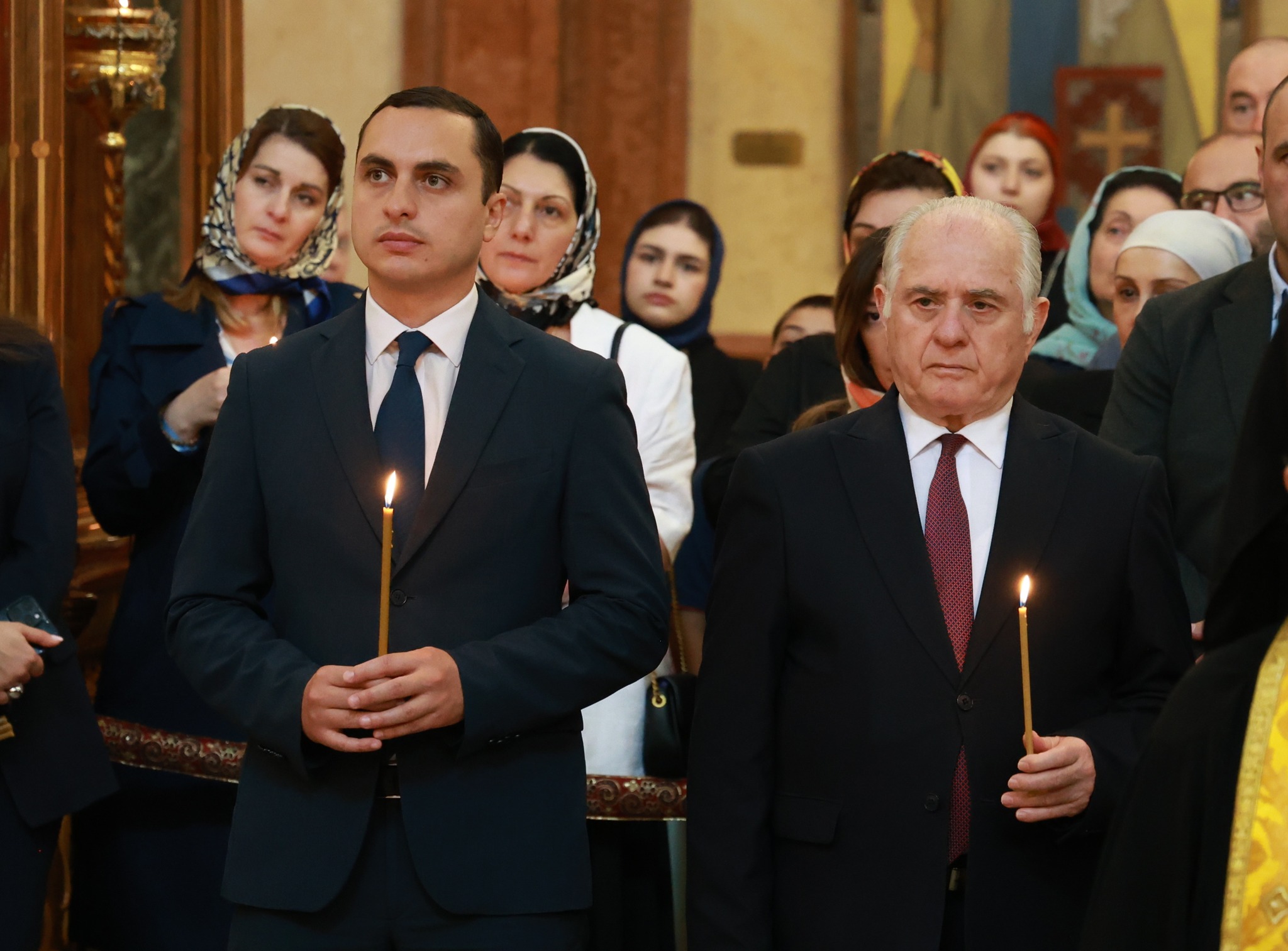 უმაღლესი საბჭოს წევრები სვიმონ კანანელის ხსნების დღესთან დაკავშირებით პარაკლისს და აფხაზეთის ომში გარდაცვლილთა სულების მოსახსენიებელ პანაშვიდს დაესწრნენ