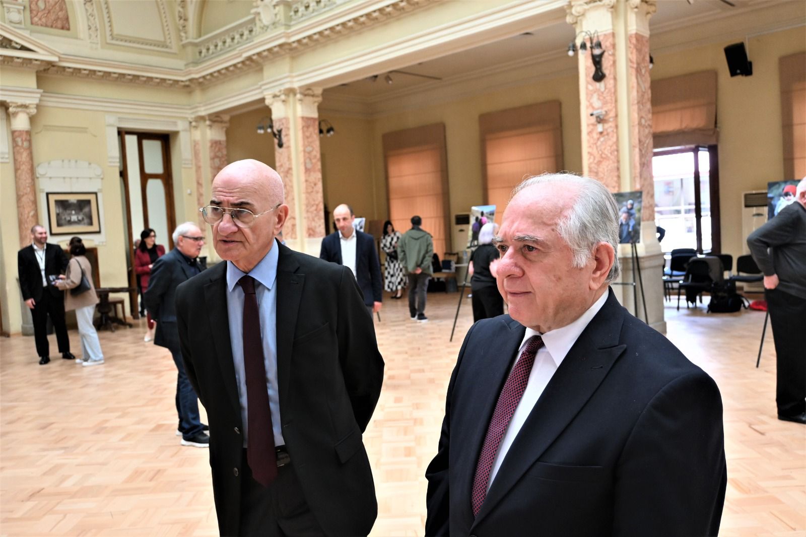 უმაღლესი საბჭოს წევრები გამოფენას - “ჭუბერის გზა, გზა გოლგოთად ქცეული” დაესწრნენ