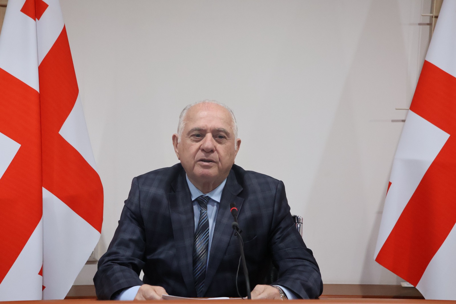 საკონსტიტუციო კანონის პროექტების გამოქვეყნებისა და მათი საყოველთაო-სახალხო განხილვის საორგანიზაციო კომისიის მორიგი სხდომა გაიმართა