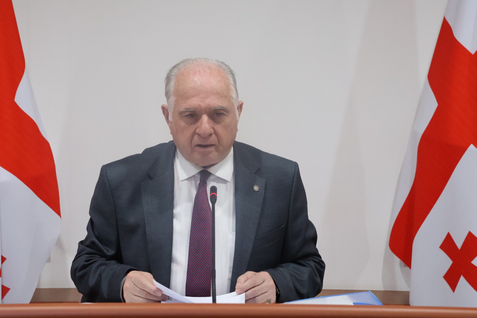 ინტერპელაციის წესით აფხაზეთის იუსტიციისა და სამოქალაქო ინტეგრაციის მინისტრს ალიონა ჩხოტუას მოუსმინეს