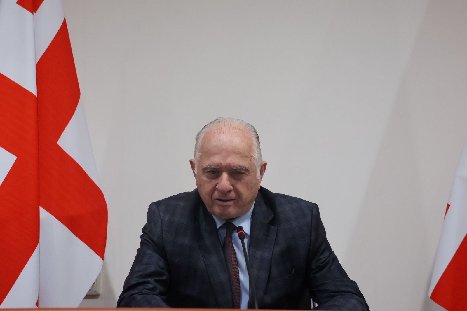 უმაღლესი საბჭოს პრეზიდიუმის სხდომა გაიმართა
