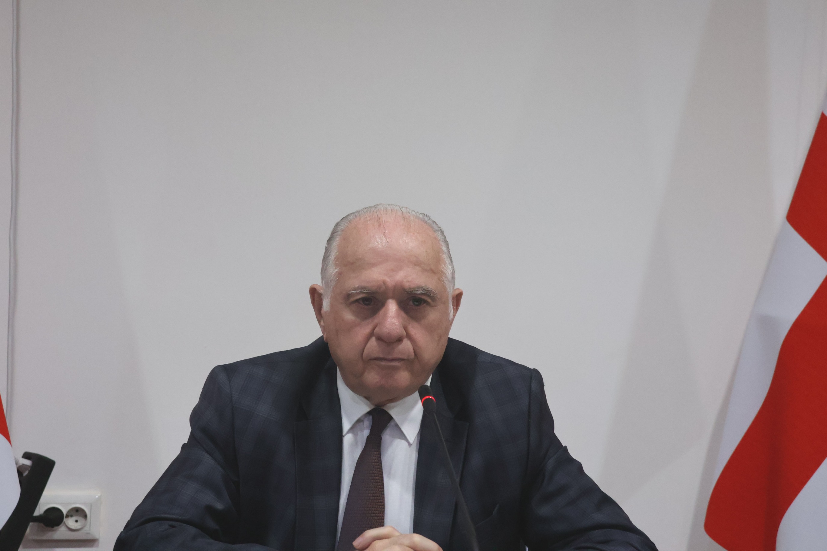 პრეზიდიუმის და რიგგარეშე სესიის სხდომები გაიმართა